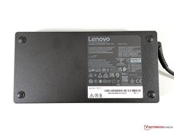 Adaptateur électrique volumineux de 300 W