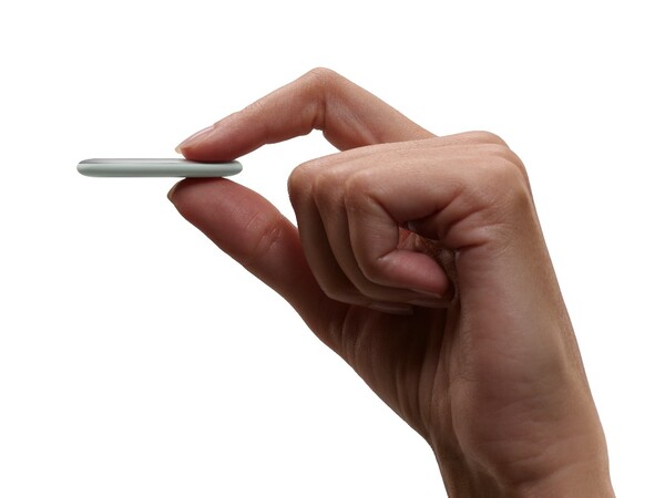 Le Pixel Tag mesure 5,4 mm d'épaisseur.