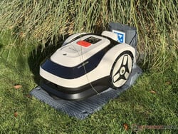 Le Raccoon 2 SE dans sa station de charge