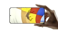 Le Xiaomi 14 Pro est censé battre un nouveau record de luminosité avec son écran, une ouverture de 4 diaphragmes sur l'appareil photo et une meilleure caméra télémacro (Image du concept : Weibo)