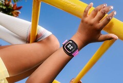 Google déploie une mise à jour majeure pour le Fitbit Ace, qui n&#039;est actuellement disponible qu&#039;aux États-Unis. (Source de l&#039;image : Google)