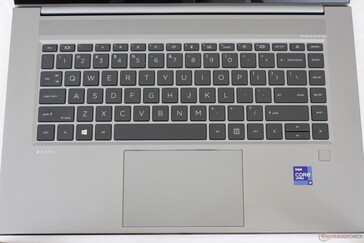 Même clavier que sur le ZBook G7 mais avec un éclairage RVB par touche en option