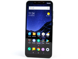 En test : le Xiaomi Pocophone F1. Modèle de test aimablement fourni par Cyberport.