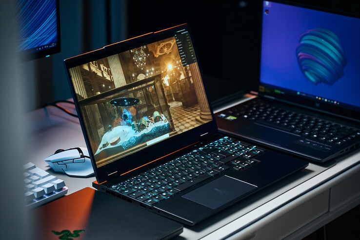Le XMG Fusion/Core 15 et le Razer Blade offrent des GPU de grande puissance, malgré leur châssis compact.