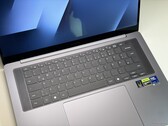 Samsung Galaxy Book6 Ultra Review - Un ordinateur portable multimédia impressionnant avec un magnifique OLED et une RTX 5070