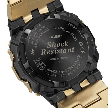 La G-Shock GMW-BZ5000GD-9 est dotée d'un fond de boîtier vissé. (Source de l'image : Casio)