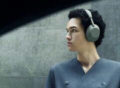 Le Sony WH-1000XM6 présente également des problèmes au niveau des charnières.