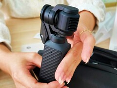 DJI Osmo Pocket 4 : des fuites d'images de prise en main.