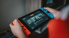 Une photo de la console Nintendo Switch en cours d'utilisation