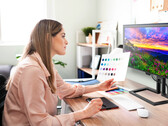 Le Philips 27B1U7903 contient de nombreuses fonctionnalités haut de gamme mais ne dispose pas d'une dalle à haute fréquence de rafraîchissement. (Image source : Philips)