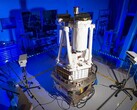L'observatoire spatial IXPE dans une installation d'essai (Source de l'image : Ball Aerospace ; recadré)