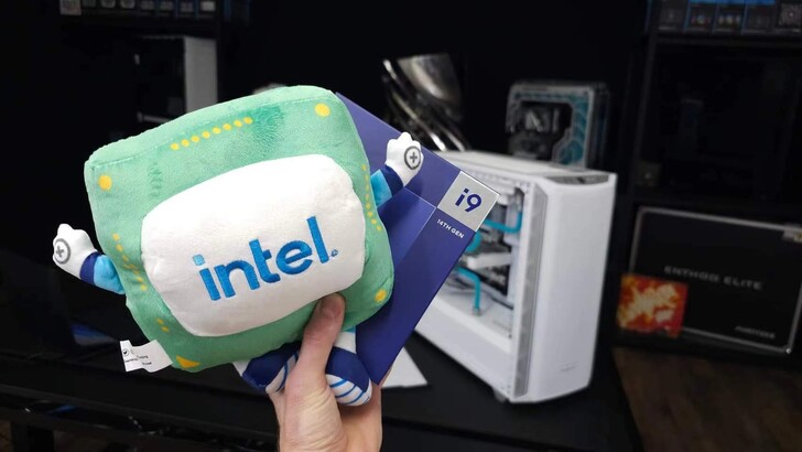 Kit d'évaluation d'Intel. (Source de l'image : @9550Pro)