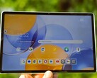 La Lenovo Yoga Tab en revue. (Source de l'image : Marcus Herbrich)