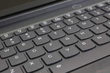 Les touches sont plus profondes et plus fermes que celles de la plupart des Ultrabooks