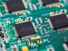 Les stocks d'ordinateurs de bureau et d'ordinateurs portables pourraient s'améliorer considérablement en 2022. (Image Source : Fortune)