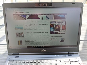 Fujitsu LifeBook U7311 - Utilisation en extérieur