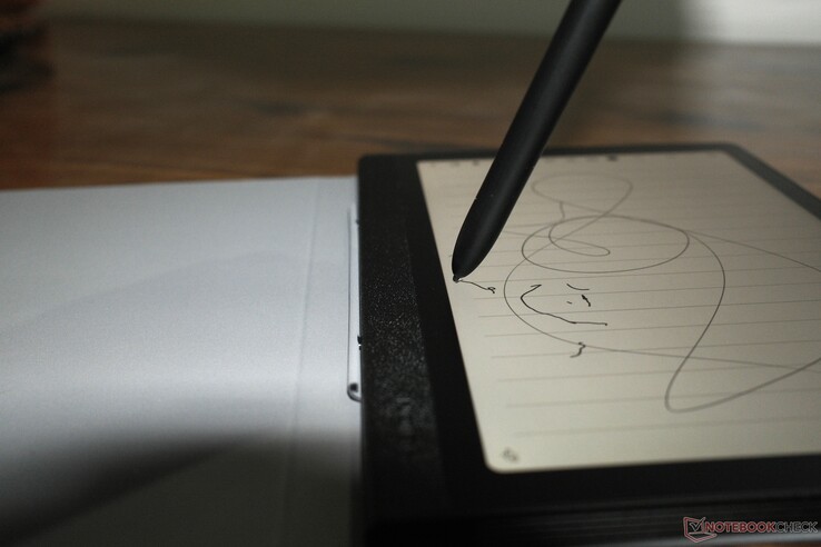 ...et le stylet PW510 sur la Huion Note E.