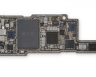 Une carte 14 Pro Max. (Source : iFixit)