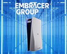 Logo d'Embracer Group au-dessus de la console PlayStation