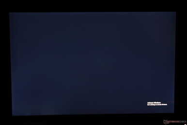 Fuites de lumières réduites pour le XPS 13 2-en-1, malgré la luminosité très élevée.