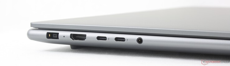 À gauche : adaptateur secteur, HDMI 2.1, 2x USB-C 4.0 Thunderbolt 4 avec DisplayPort 2.1 + Power Delivery (100 W), casque d'écoute 3,5 mm