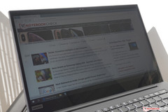 Lenovo ThinkPad X1 Extreme - Dans la lumière indirecte du soleil.