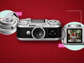 L'appareil photo numérique Fujifilm Instax Pal 2 est doté de commandes physiques et présente un design rétro.