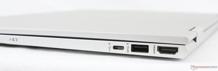 Côté droit : cache de Webcam, USB C 3.1 Gen 1 (5 Gb/s, PD 3.0, DisplayPort 1.2, Sleep and Charge), USB A 3.1 Gen 1 (Sleep and Charge), HDMI 2.0.