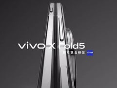 Le X Fold5 sera plus fin et plus léger que le X Fold3, mais seulement de façon marginale. (Source de l&#039;image : Vivo)
