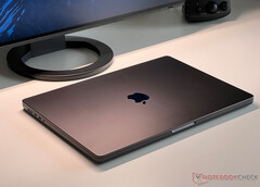 Le design actuel du MacBook Pro pourrait encore durer deux ans. (Source de l'image : Notebookcheck)