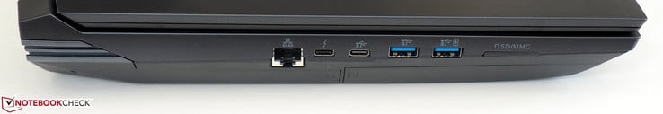 Côté droit : LAN RJ45, Thunderbolt 3, USB C 3.1 Gen 2, 2 USB A 3.0, lecteur de carte.