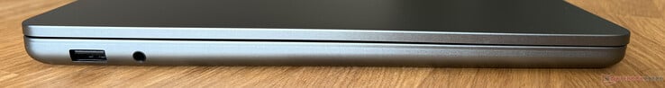 À gauche : USB-A 3.2 Gen 1 (5 GBit/s), audio 3,5 mm