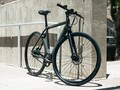 Le State Bicycle 6061 eBike Commuter peut vous assister à des vitesses allant jusqu'à 20 mph (~32 kph). (Source de l'image : State Bicycle Co.)