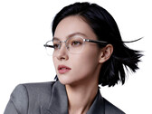 Les lunettes intelligentes ne pèsent que 26,5 grammes. Photo : une photo promotionnelle montrant l'une des options de monture des lunettes.