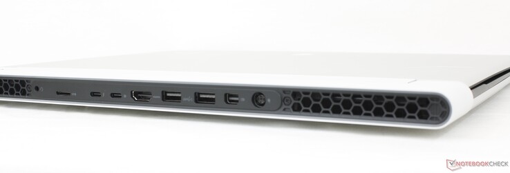 Arrière : casque 3,5 mm, 1x USB-C avec Thunderbolt 4 + USB4 + PD + DisplayPort 1.4, 1x USB-C 3.2 Gen. 2 avec PD + DisplayPort 1.4, HDMI 2.1, 2x USB-A 3.2 Gen. 1, Mini DisplayPort 1.4, adaptateur CA