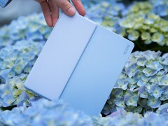 L'Onyx Leaf5+ est doté d'une arête au dos pour faciliter la prise en main.