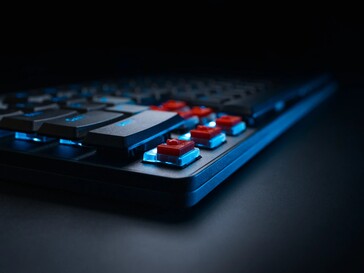Logitech G515 Rapid TKL, variante noire des interrupteurs analogiques magnétiques exposés. (Source de l'image : Logitech)