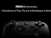 la première tentative de 8BitDo pour créer une manette de Nintendo 64 est enfin disponible dans la couleur noire annoncée. (Source de l'image : 8BitDo)