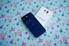 Le Motorola Moto G87 n'est pas seulement adapté aux beaux jours.