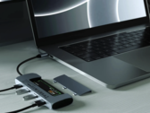 L'adaptateur multiport hybride USB-C de Satechi est doté d'un boîtier pour SSD M.2. (Image : Satechi)