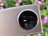 Honor utilisera le Magic V5 pour présenter un nouveau téléobjectif de 70 mm. (Source de l'image : fenibook)