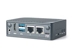 Le NanoPi M5 peut être commandé avec un boîtier (Image source : FriendlyELEC)