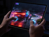 La tablette de jeu de 13 pouces Legion Y900 sera équipée du Snapdragon 8 Elite Gen 5. Sur la photo : une image promotionnelle montrant la tablette en train de faire tourner un jeu de course. 