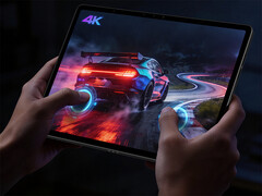 La tablette de jeu de 13 pouces Legion Y900 sera équipée du Snapdragon 8 Elite Gen 5. Sur la photo : une image promotionnelle montrant la tablette en train de faire tourner un jeu de course. 