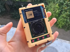 Le DAP Raspberry Pi Zero, doté d&#039;une batterie de 4 000 mAh (photo), devrait fonctionner pendant 10 à 14 heures avec une seule charge. (Source de l&#039;image : u/Der6FingerJo via r/DigitalAudioPlayer)