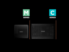 Zotac a présenté les nouveaux mini PC des séries M et C au Computex 2025. Sur la photo : deux des nouveaux mini-PC. (Source de l'image : Zotac - édité)
