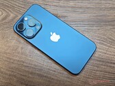 La gamme iPhone 16 Pro serait dotée d'écrans plus grands, de bordures plus fines et d'appareils photo ultra-larges améliorés. (Source de l'image : Notebookcheck)