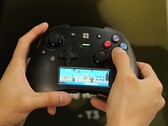 Essai pratique à la Gamescom : cette manette est équipée d'un écran, d'un système d'exploitation et d'une puce Raspberry Pi