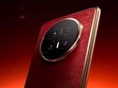 Les premières images du Honor Magic V6 montrent l'élégante option de couleur Red Rabbit, tandis qu'Oppo a teasé le Find N6.