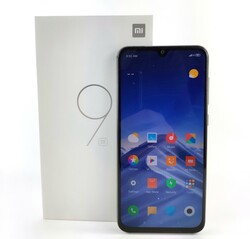 En test : le Xiaomi Mi 9 SE. Modèle de test aimablement fourni par TradingShenzhen.